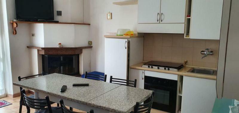 Casa Guastuglia Apartment กุบบีโอ ภายนอก รูปภาพ