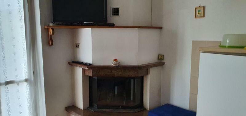 Casa Guastuglia Apartment กุบบีโอ ภายนอก รูปภาพ